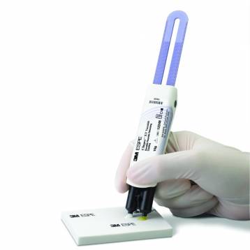 3M ESPE CLINPRO XT VARNISH FLUORIDE RELEASING COATING